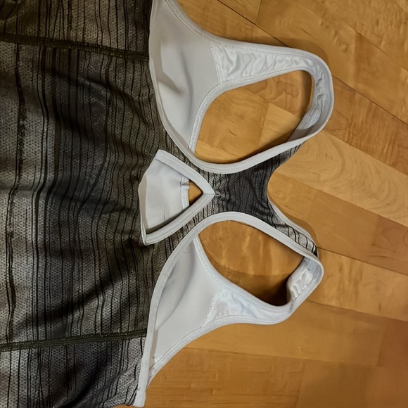 Nike dri fit - Picture 2 of 2